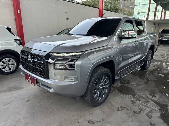 MITSUBISHI TRITON 2.4 BITURBO DIESEL CD HPE-S 4X4 AUTOMÁTICO